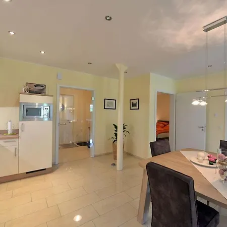 Pleasant In Apartamento Rees